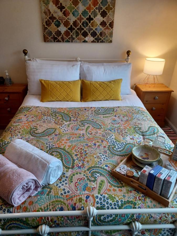 Stunning Homestay In Wolverhampton Bushbury Buitenkant foto