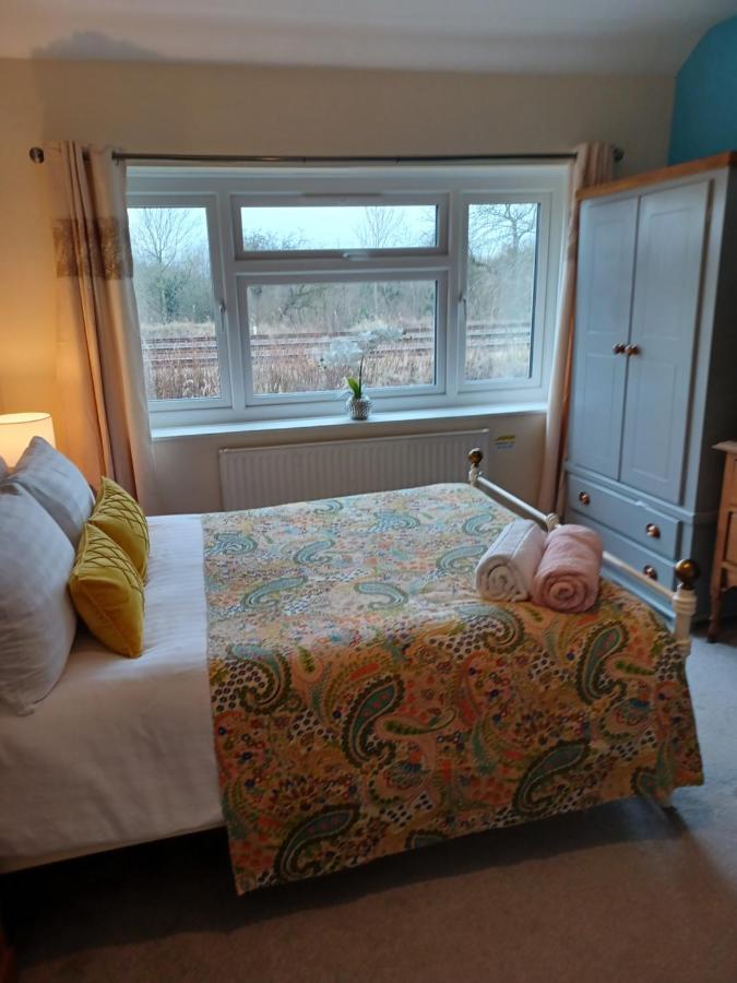 Stunning Homestay In Wolverhampton Bushbury Buitenkant foto
